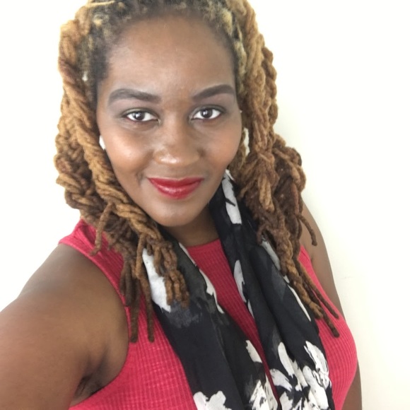 Meet your Posher, Unruly - Picture 1 of 1